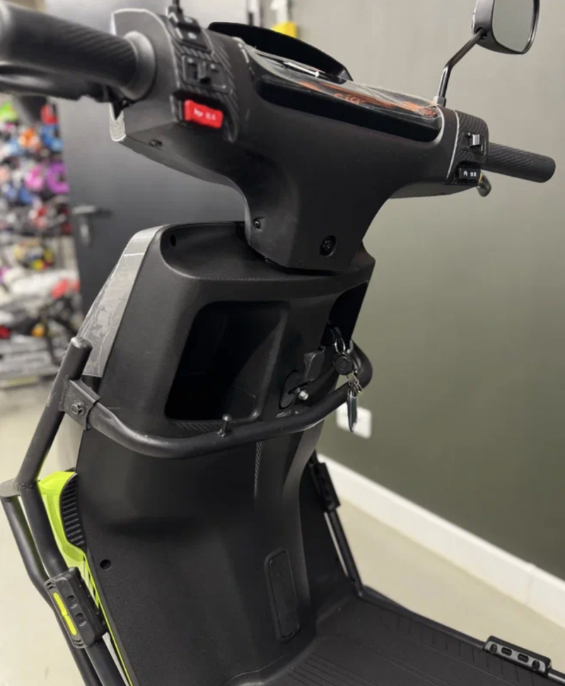 Электроскутер AIMA  Riding PRO 